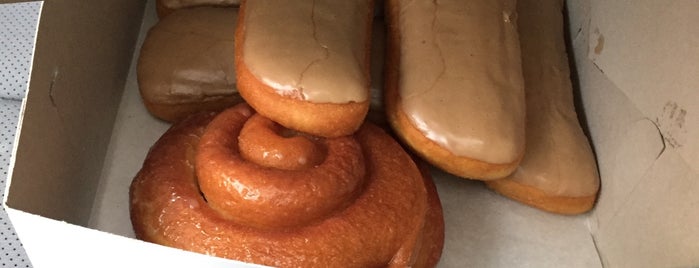 Family Donut is one of Lieux sauvegardés par Kevin.