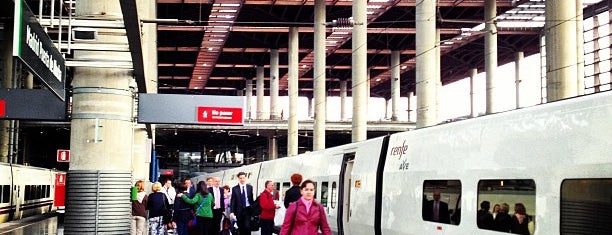 Estación de Cercanías de Madrid-Atocha is one of Estaciones de Tren.