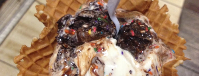 Cold Stone Creamery is one of Must-visit Food in Honolulu.