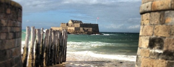 Saint-Malo is one of France: je t'aime.