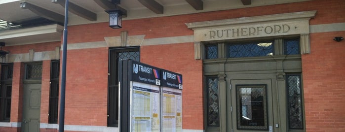 NJT - Rutherford Station (MBPJ) is one of Tempat yang Disukai Crystal.