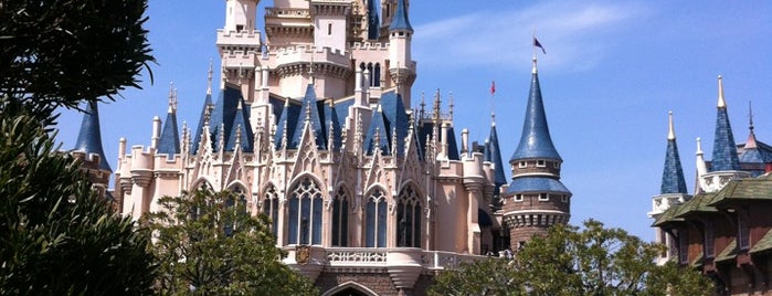 Tokyo Disneyland is one of The Best Places On The World part 1..