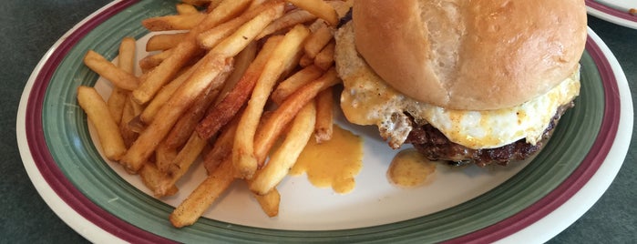 Tycoon Flats is one of The 15 Best Places for Cheeseburgers in San Antonio.