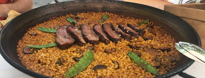Barbecho Majadahonda is one of Arroces.