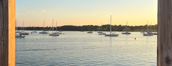 Thames Waterside Bar and Grill is one of Favorite eats in the RI, Ma area.