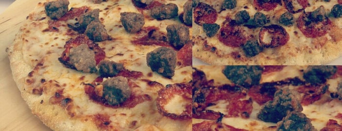Pizza Licious is one of جدة.