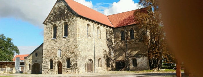 Kloster St. Burchardi is one of Sehenswert Sachsen-Anhalt.