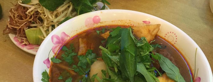 Thanh Vân Restaurant is one of Great Vegan-Friendly Restaurants.