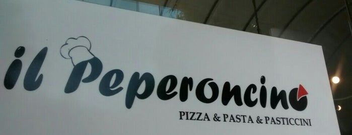 Peperoncino Pizza & Pasta & Pasticcini is one of Lugares favoritos de Radoslav.