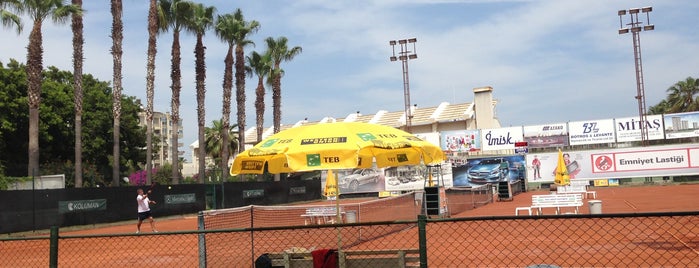 Mersin Tenis İhtisas Kulübü (METİK) is one of Locais curtidos por Sinan.