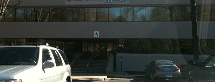 DeVry University Atlanta Perimeter Center is one of Tempat yang Disukai Chester.