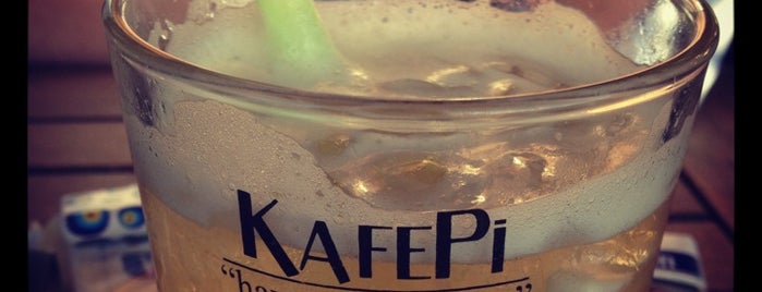 KafePi Kordon Lounge is one of İzmir: Cafè & Restaurant.