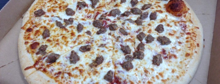 Little Caesars Pizza is one of Posti che sono piaciuti a Jeiran.