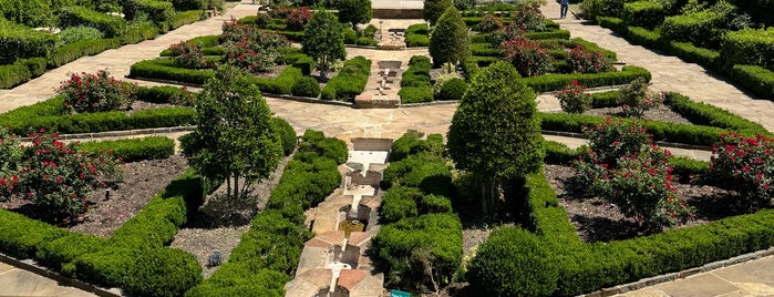 Fort Worth Botanic Garden is one of Dfw area.