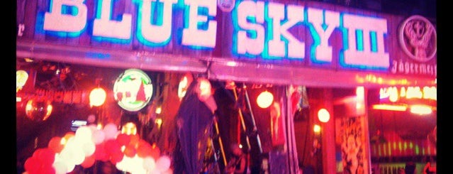 Blue Sky Bar is one of Pattaya_Eglence.