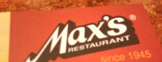 Max's Restaurant is one of Tempat yang Disukai Mike.
