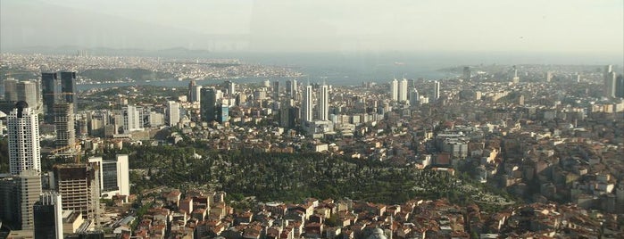 Sapphire Seyir Terası is one of İstanbul'da Gezilmesi-Görülmesi Gereken Mekanlar.