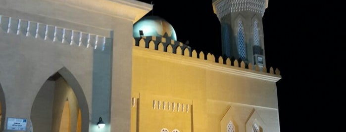 Al Manara Mosque مسجد المنارة is one of Posti che sono piaciuti a Mohamed.
