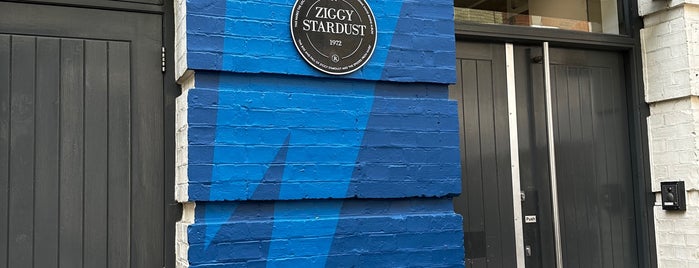 Ziggy Stardust plaque is one of London s.t.d..