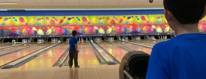 Shore Lanes Palm Bay is one of Family Fun.