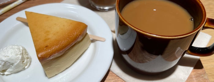 Café MUJI is one of たぴおおおかえき.
