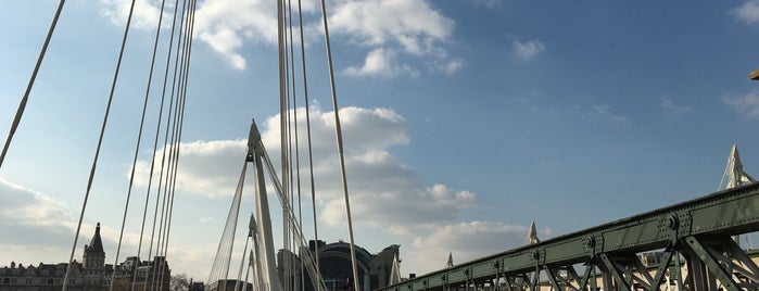 Hungerford & Golden Jubilee Bridges is one of Thames Crossings.