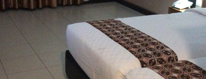 Hotel Gowongan Inn Yogyakarta is one of Pijat Panggilan Jogja Terapis Wanita.