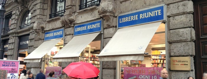 Librerie Riunite is one of Locais curtidos por Caterina.