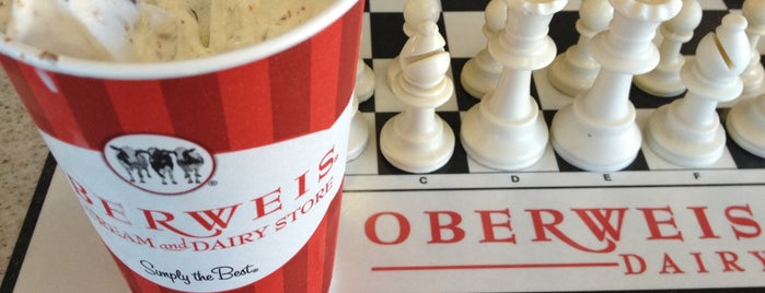 Oberweis is one of Jasonさんのお気に入りスポット.
