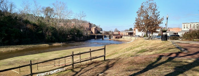 Autauga Creek Canoe Trail is one of Kitkat.