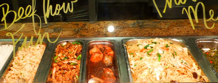 Market Place Buffet is one of Dining on-site.