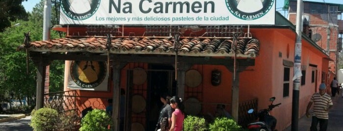Pastelitos Ña Carmen (La Parroquia) is one of Tempat yang Disukai Massiel.