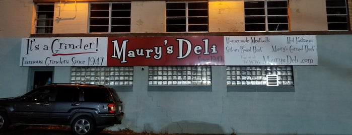 Maurys Deli is one of Tempat yang Disukai Adam.