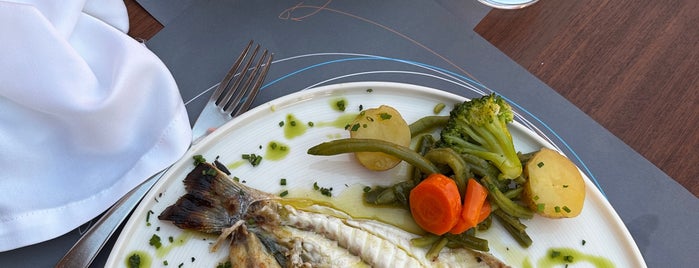 Ammoudi Fish Tavern is one of Santorini 🇬🇷.