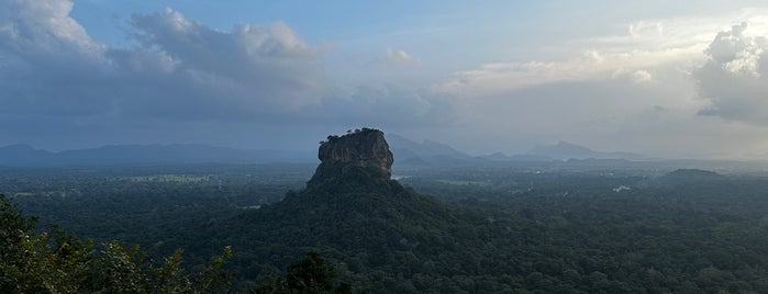 Pidurangala Rock is one of Alyona 님이 좋아한 장소.