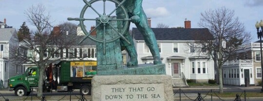 Gloucester Fisherman's Memorial is one of Lieux qui ont plu à Mike.