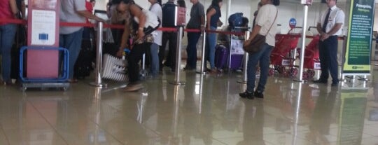 Check-in TAM is one of Aeroporto de Londrina (LDB).