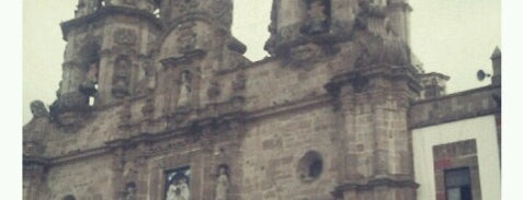 Basílica de Nuestra Señora de Zapopan is one of Templos Guadalajara Z.M..