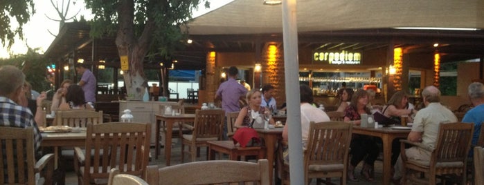 Carpediem Lounge & Restaurant is one of Tempat yang Disukai Güneş.