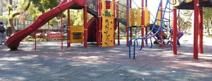 Parque San Antonio is one of Locais curtidos por Oscar.