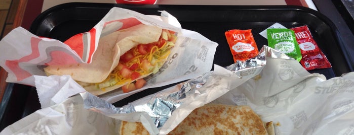 Taco Bell is one of The 15 Best Places for Sprinkles in Miami.