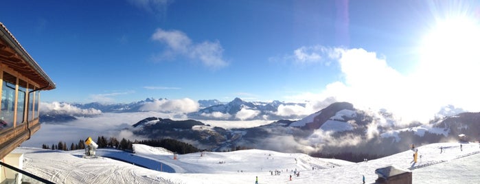 Panoramarestaurant Bergkaiser is one of Orte, die Vanessa gefallen.