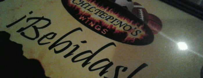 Chiltepino's Wings is one of Locais curtidos por Angie.