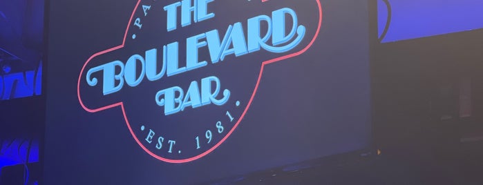 The Boulevard is one of bars and clubs.