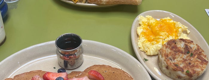 Snooze, an A.M. Eatery is one of california dreaming.