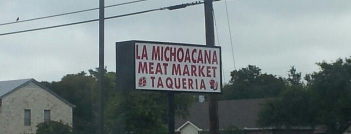 La Michoacana Meat Market is one of สถานที่ที่ Monique ถูกใจ.