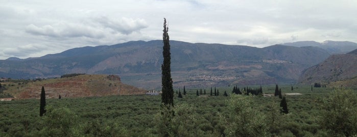 Λόφος Αγίων Αναργύρων is one of Sotiris T. 님이 좋아한 장소.