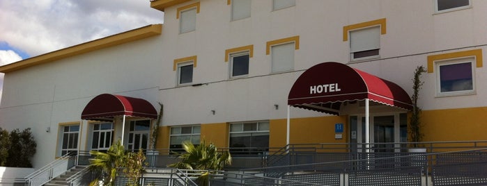 Hotel Acosta Ciudad De La Musica is one of Yanira 님이 좋아한 장소.