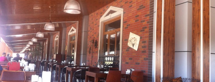 Akkonak Restaurant & Cafe is one of Konya'da Café ve Yemek Keyfi.