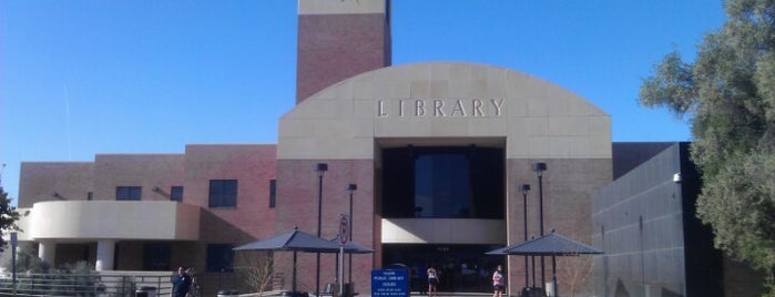Tempe Public Library is one of Tempat yang Disukai Tess.